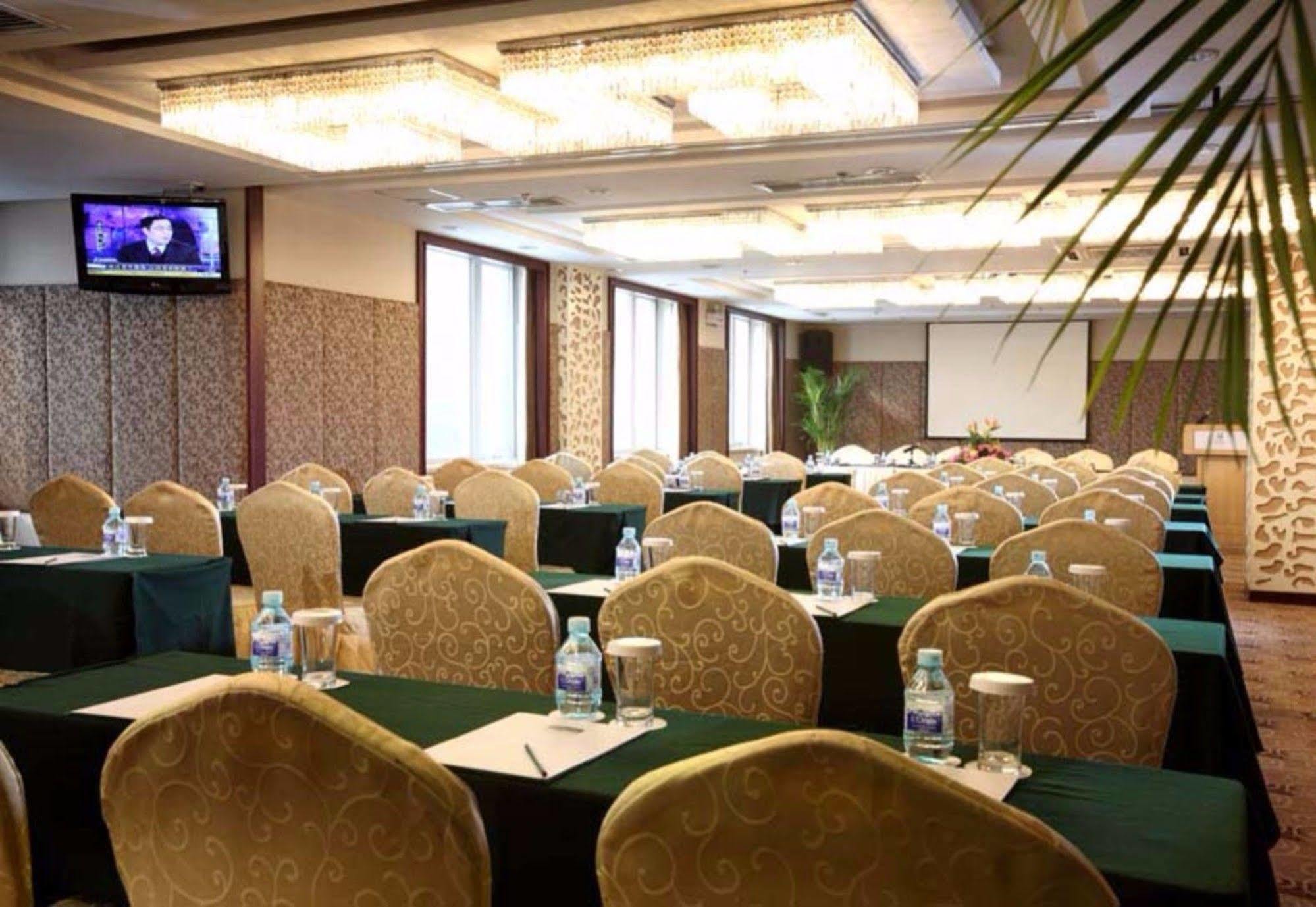 Holiday Inn Beijing Downtown Eksteriør bilde